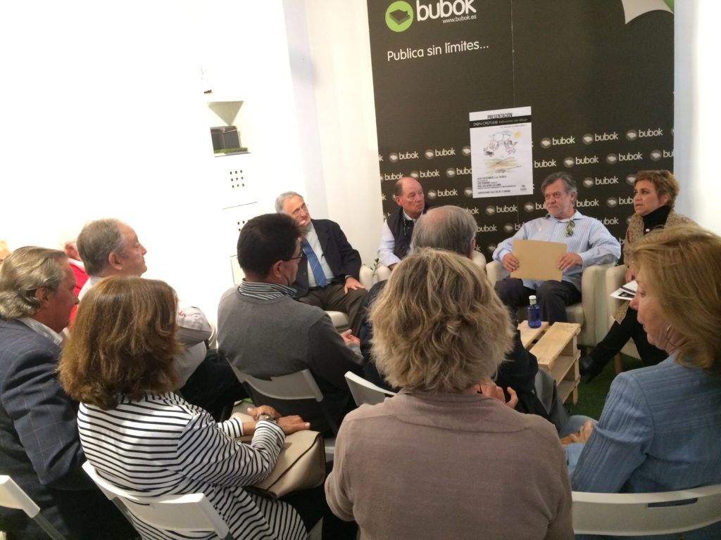Fotos de la presentación del libro "Reflexiones con dibujo" de Don Cástulo.