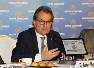 Mas quiere dialogar, pero impone el resultado Artur Mas en el Fórum de Nueva Economía