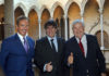Carles Puigdemont, con los congresistas de EEUU Brian Higgins (i) y Dana Rohrabacher (d). | FOTO: Toni Albir EFE - El Español