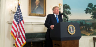 Trump incendia Irán con su retirada del acuerdo nuclear y asesta un estacazo a Europa