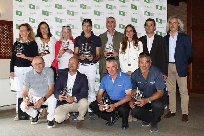 El colaborador de El Mentor Pedro González, ganador de un torneo de golf