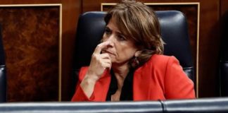Se desborda la política