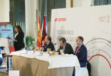 De la tierra prometida marroquí al polígono de crisis que es El Sahel Karima Benyaich y Aziz El Atiaoui en Executive Fórum