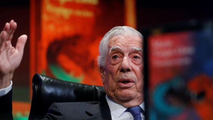 Papa Trump y Vargas LLosa Papa Trump y Vargas LLosa