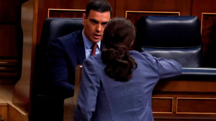 Sánchez e Iglesias, 'tanto monta', sin pollos Sánchez e Iglesias, 'tanto monta', sin pollos
