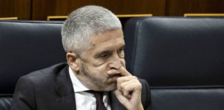 Barrer a Marlaska, como broza