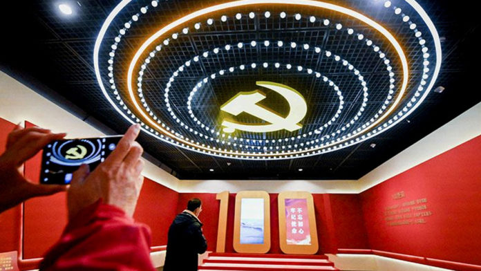 Un siglo de la fundación en cascada de los partidos comunistas Un siglo de la fundación en cascada de los partidos comunistas