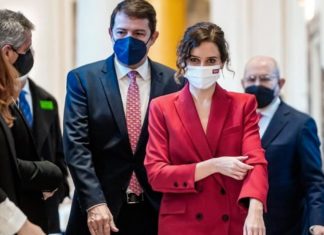 Isabel Díaz Ayuso 'ayusizando'