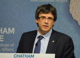 ¿De quién depende la Fiscalía?
