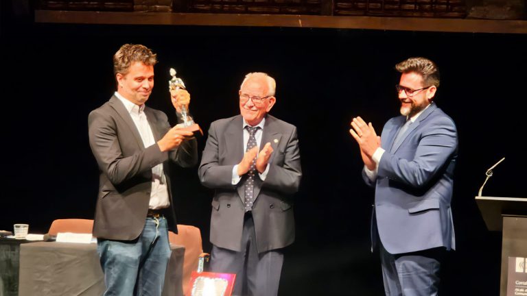 Entrega del Quijote de Plata 2025 a Xavier Colás