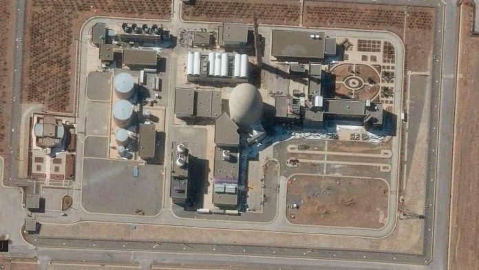 Una imagen satelital muestra las instalaciones de Arak en Irán en esta imagen del 15 de febrero de 2025 - PHOTO/ Maxar Technologies vía REUTERS