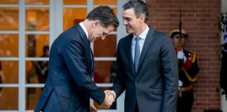 El presidente del Gobierno, Pedro Sánchez (d), recibe al secretario general de la OTAN, Mark Rutte (i) | Europa Press