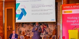 Abdou Diop, socio director de la consultora Forvis Mazars, y Pau Solanilla Franco, socio de Harmon y consultor en asuntos globales | ATALAYAR